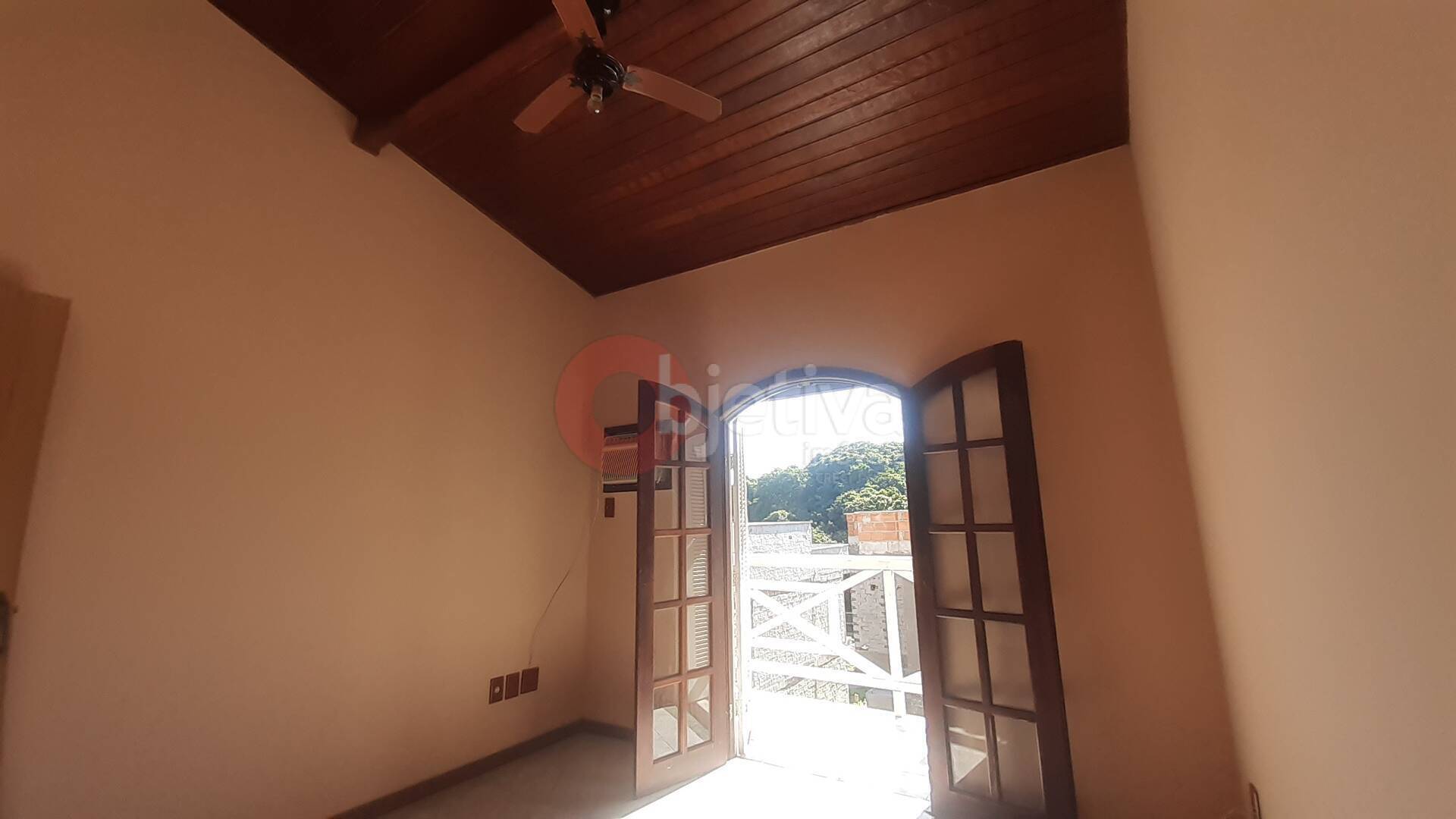 Casa de Condomínio à venda e aluguel com 3 quartos, 90m² - Foto 12