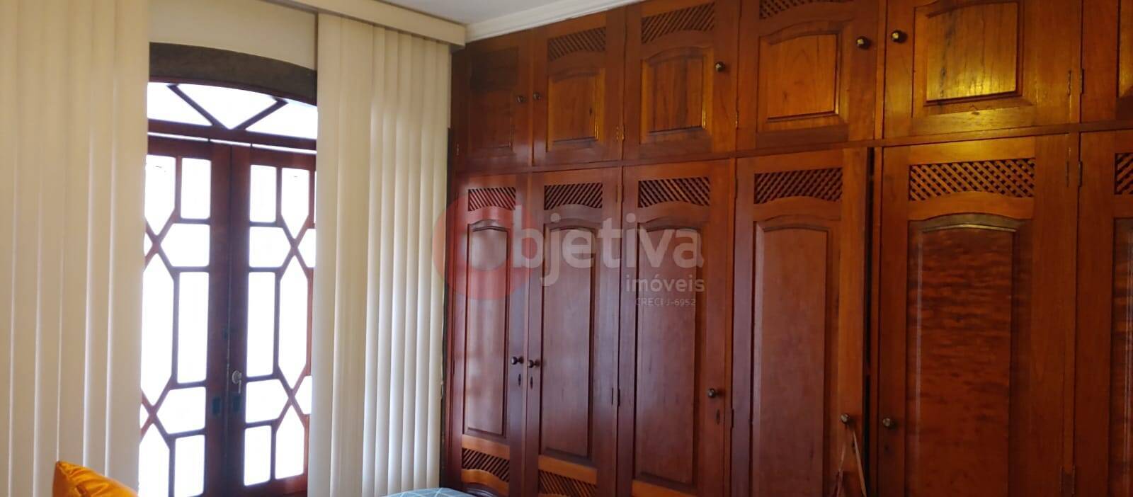 Casa à venda com 3 quartos, 210m² - Foto 7