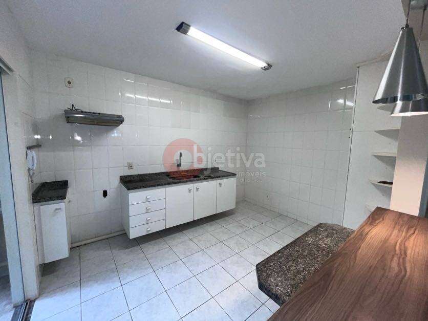 Casa à venda com 3 quartos, 110m² - Foto 8