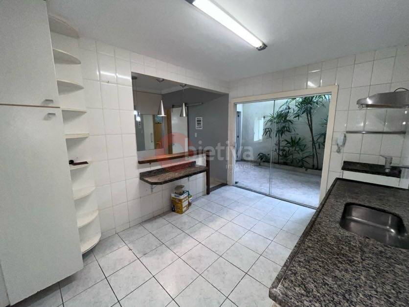 Casa à venda com 3 quartos, 110m² - Foto 9