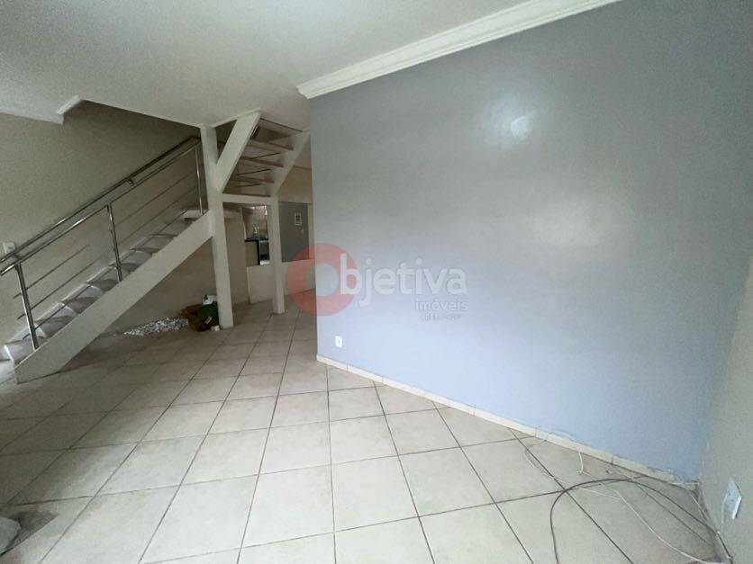 Casa à venda com 3 quartos, 110m² - Foto 17