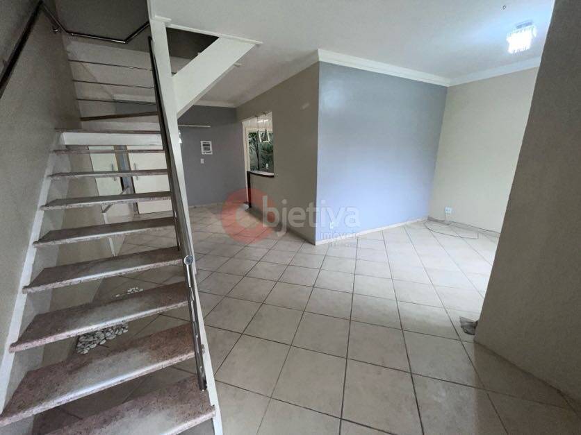 Casa à venda com 3 quartos, 110m² - Foto 29