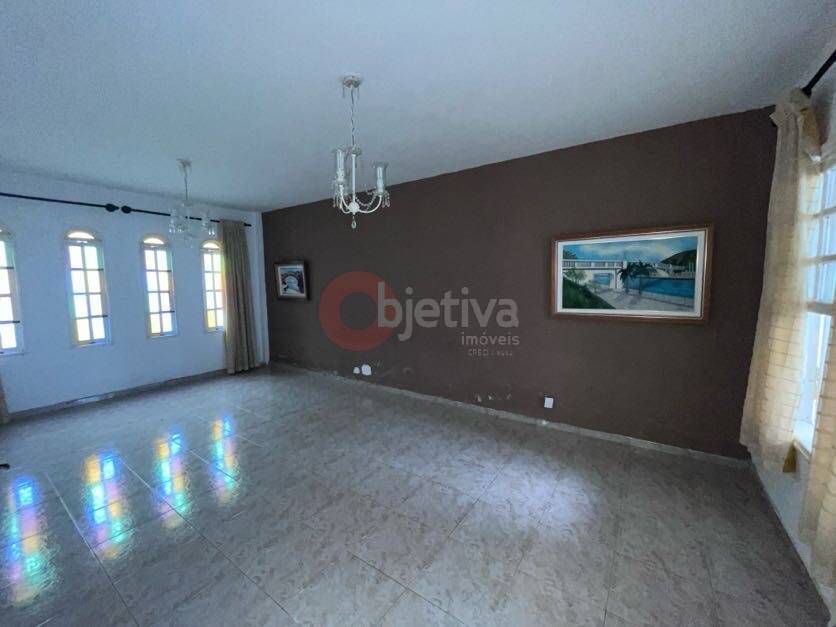 Casa à venda com 4 quartos, 192m² - Foto 16