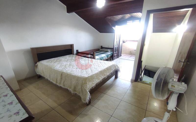 Apartamento à venda com 2 quartos, 80m² - Foto 13