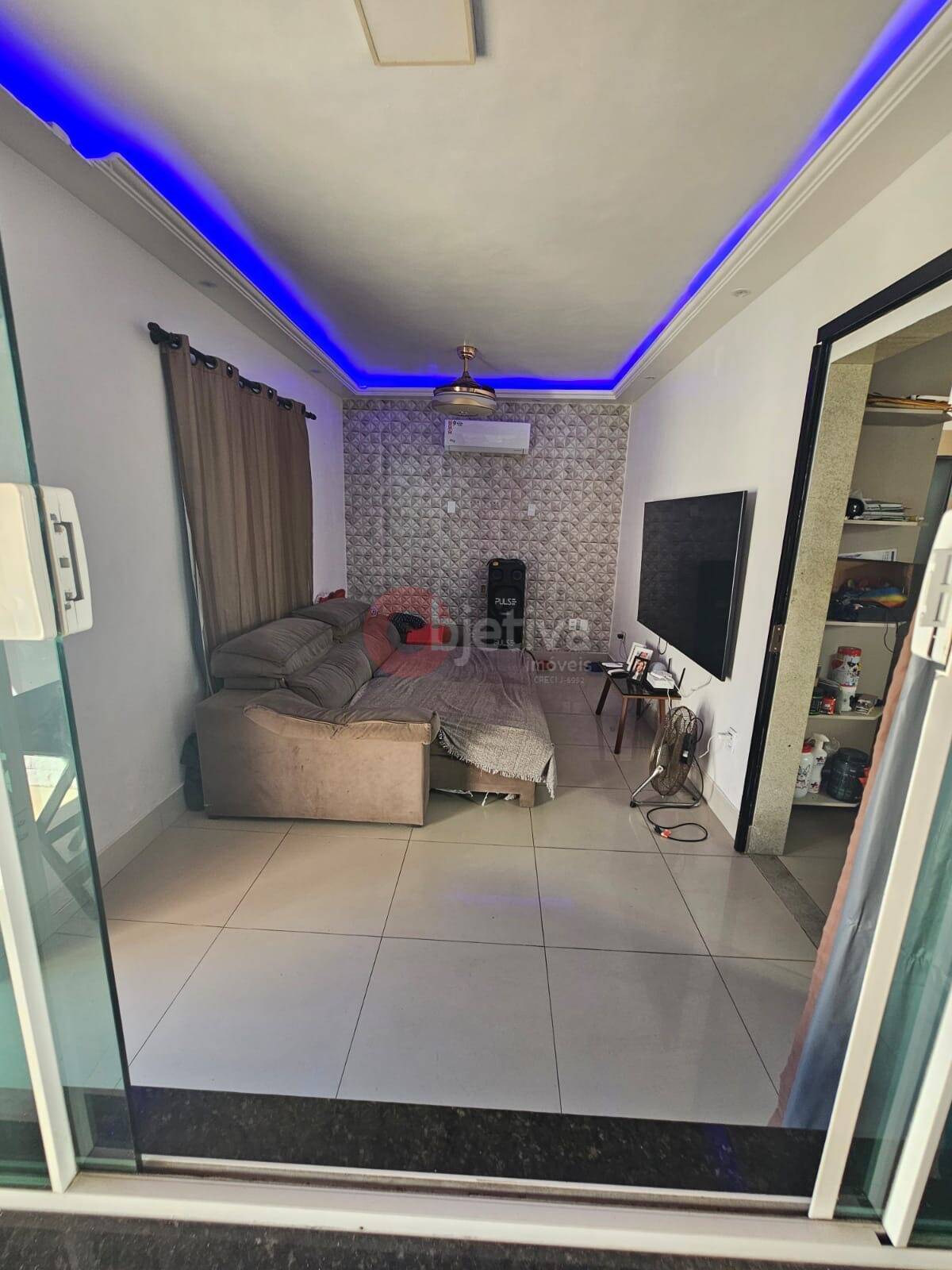 Casa à venda e aluguel com 5 quartos, 127m² - Foto 8