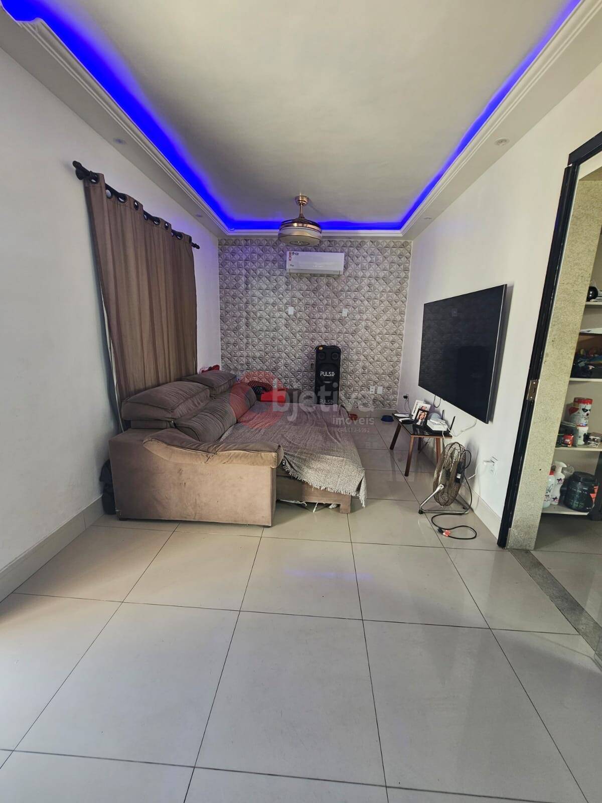 Casa à venda e aluguel com 5 quartos, 127m² - Foto 7