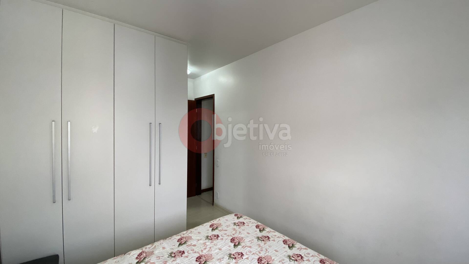 Apartamento à venda com 3 quartos, 123m² - Foto 8