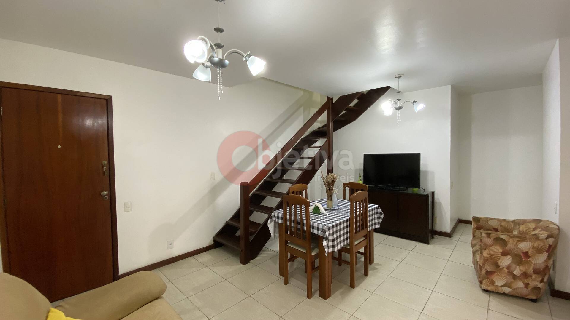 Apartamento à venda com 3 quartos, 123m² - Foto 2