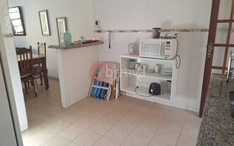 Casa à venda com 2 quartos, 70m² - Foto 6