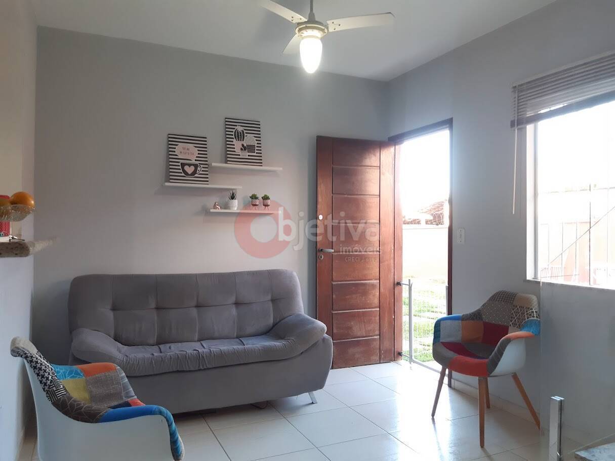 Casa à venda com 2 quartos, 60m² - Foto 8