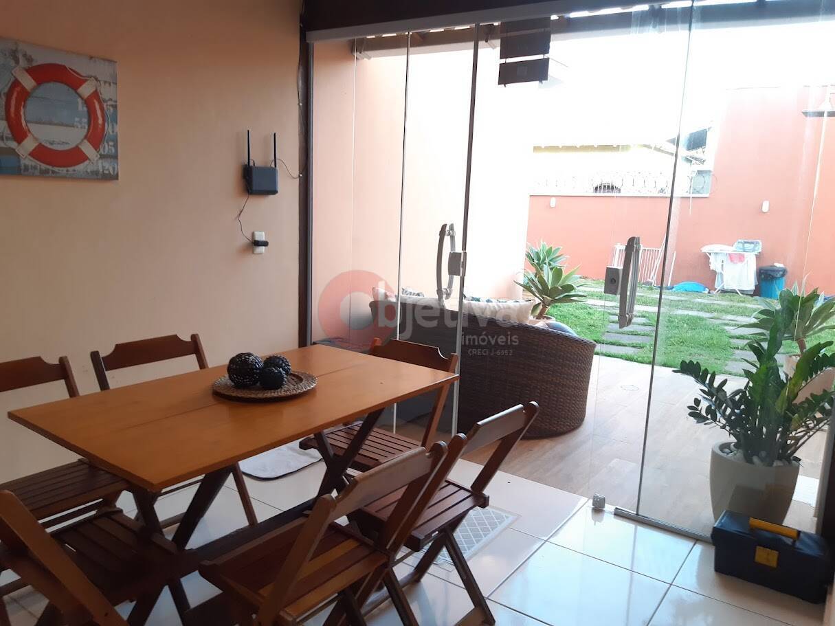 Casa à venda com 2 quartos, 60m² - Foto 26