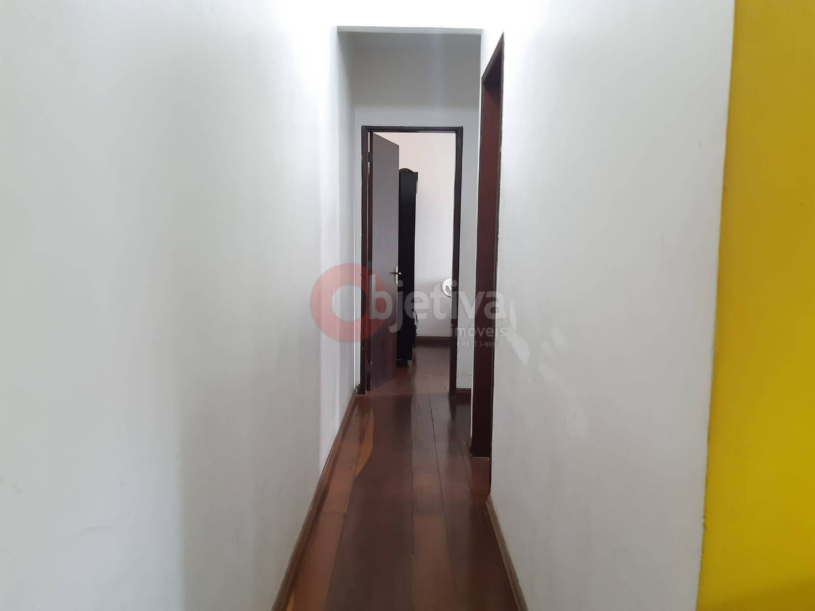 Apartamento à venda com 2 quartos, 70m² - Foto 3