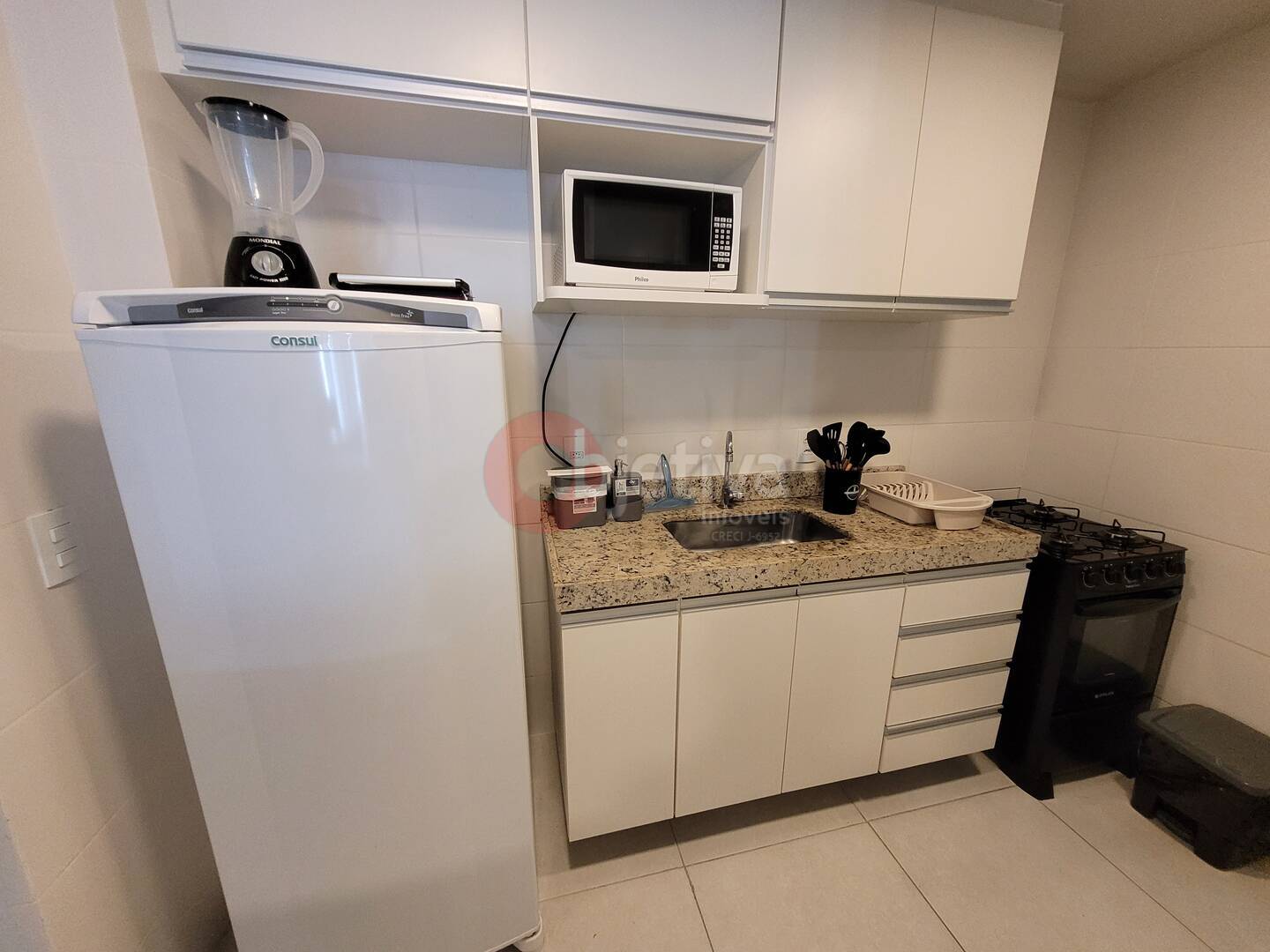 Apartamento à venda com 1 quarto, 60m² - Foto 27