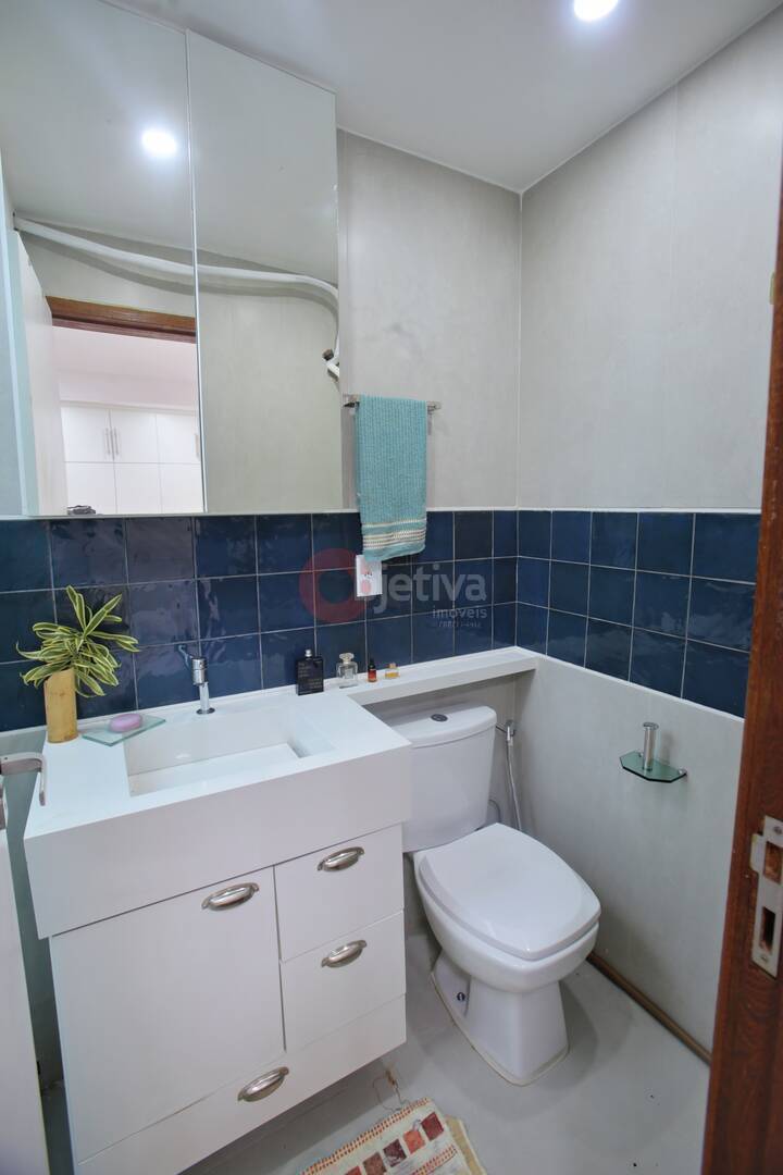 Casa à venda com 2 quartos, 60m² - Foto 12