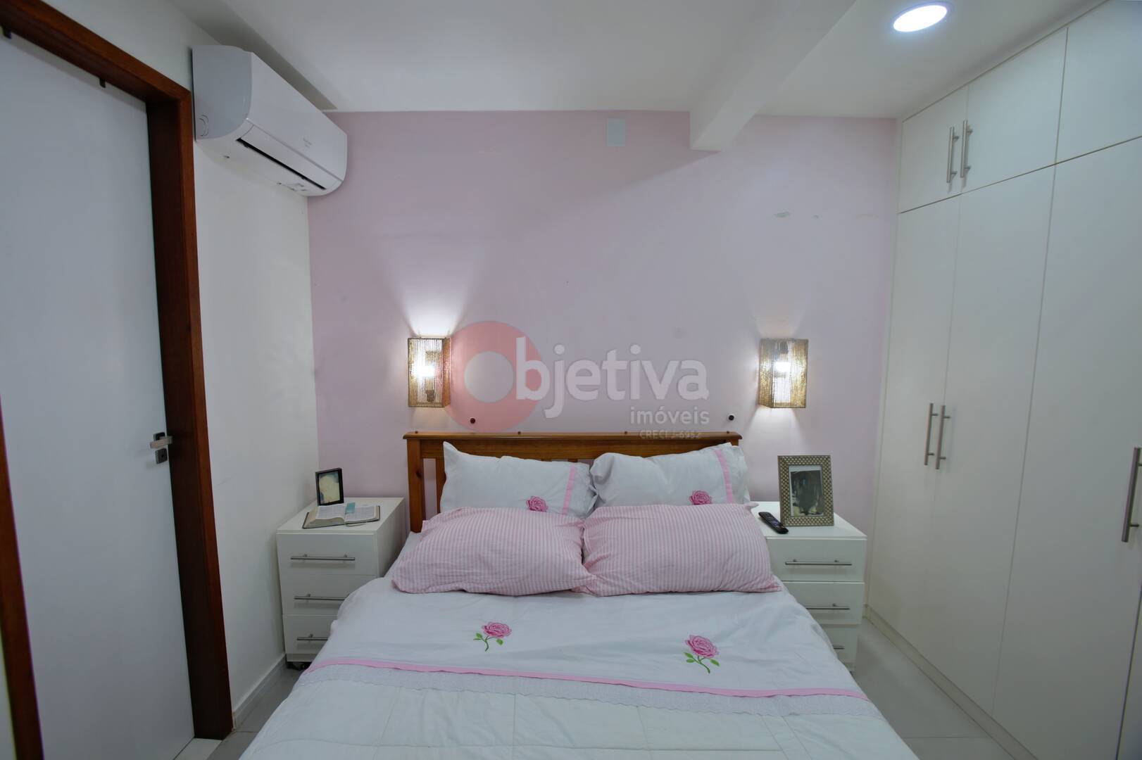 Casa à venda com 2 quartos, 60m² - Foto 10