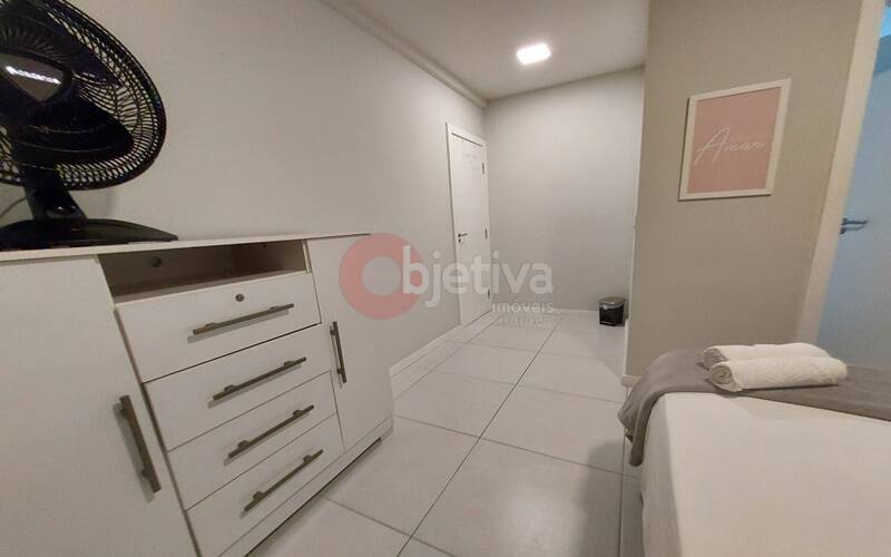 Apartamento à venda com 1 quarto, 60m² - Foto 17