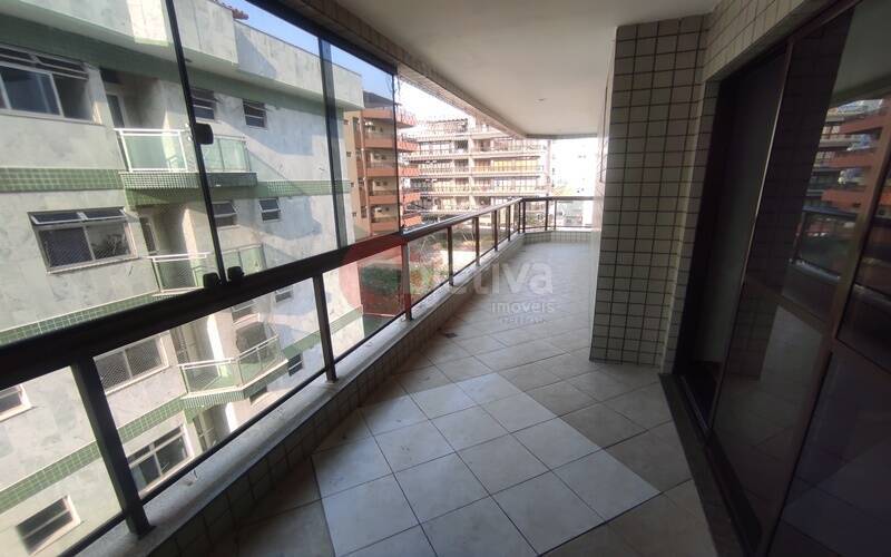 Apartamento à venda com 2 quartos, 85m² - Foto 3