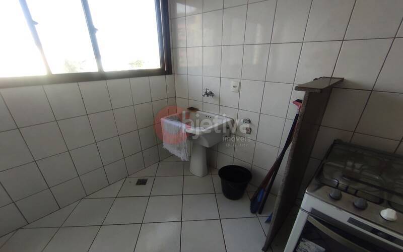 Apartamento à venda com 2 quartos, 85m² - Foto 20