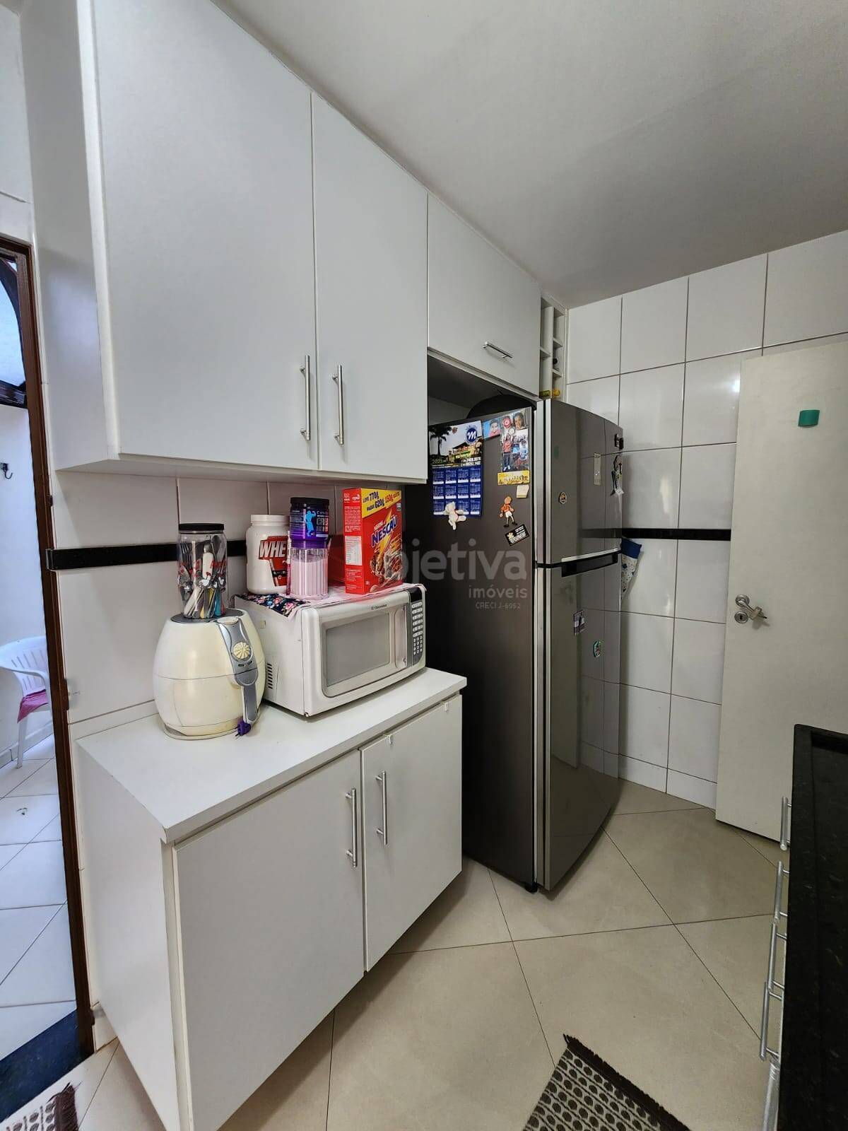 Casa à venda com 4 quartos, 108m² - Foto 7