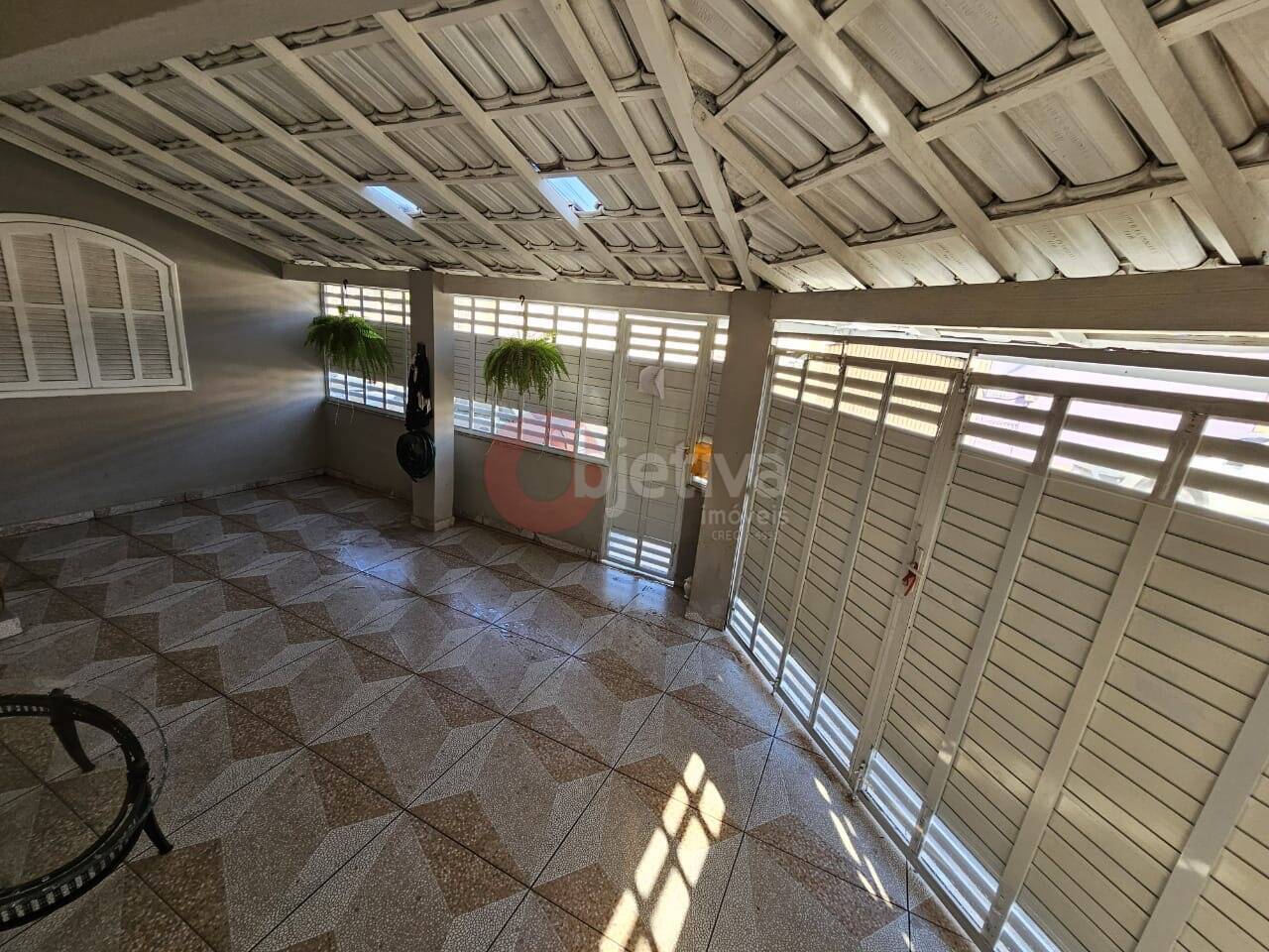 Casa à venda com 3 quartos, 119m² - Foto 3