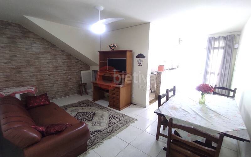 Apartamento à venda com 2 quartos, 70m² - Foto 1