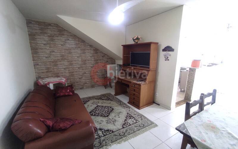 Apartamento à venda com 2 quartos, 70m² - Foto 3