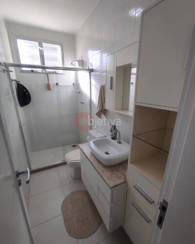 Apartamento à venda com 2 quartos, 75m² - Foto 7