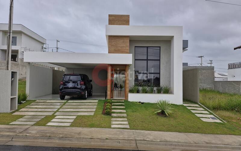 Casa de Condomínio à venda com 3 quartos, 225m² - Foto 1