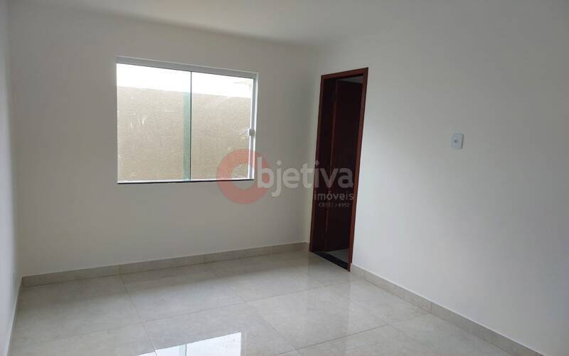 Casa à venda com 2 quartos, 70m² - Foto 18