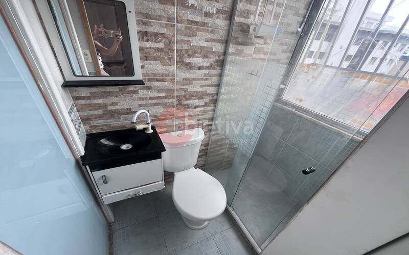 Apartamento à venda com 2 quartos, 75m² - Foto 6