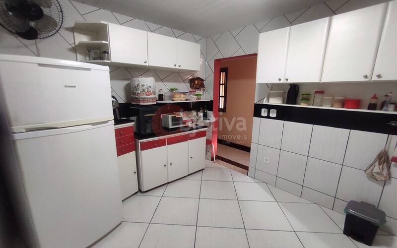 Casa para alugar com 2 quartos, 100m² - Foto 15