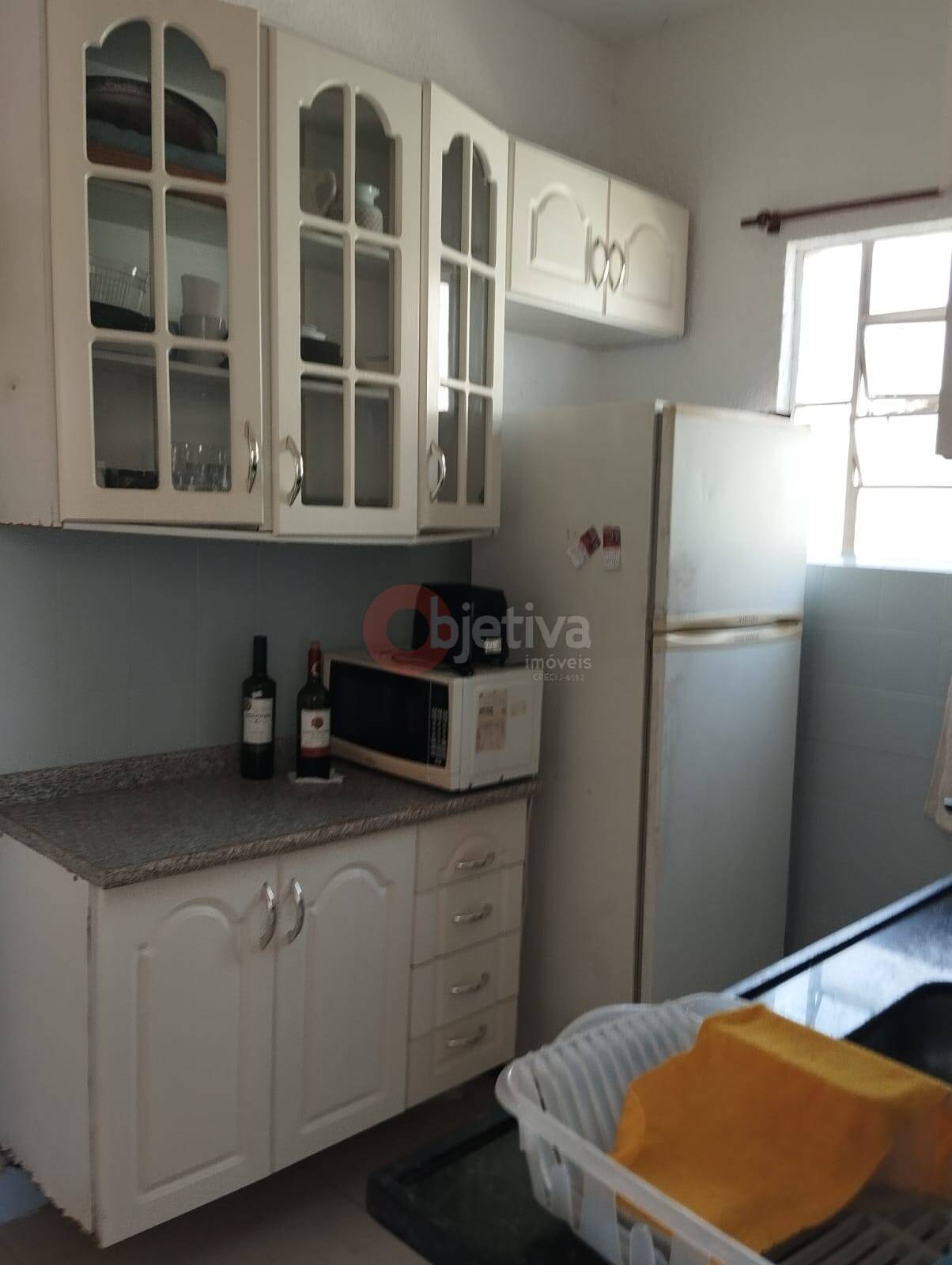 Casa à venda com 3 quartos, 100m² - Foto 4