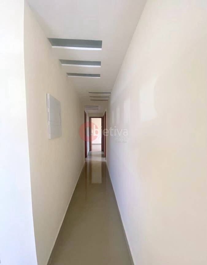 Casa à venda com 3 quartos, 300m² - Foto 11