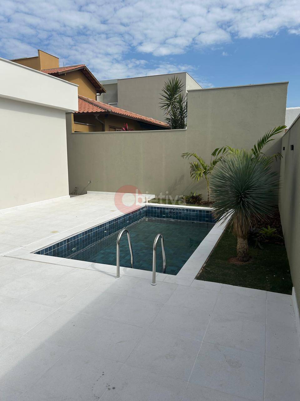 Casa de Condomínio à venda com 3 quartos, 360m² - Foto 3