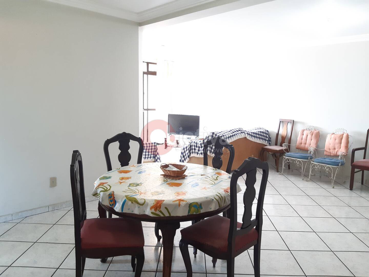 Apartamento à venda com 3 quartos, 121m² - Foto 5