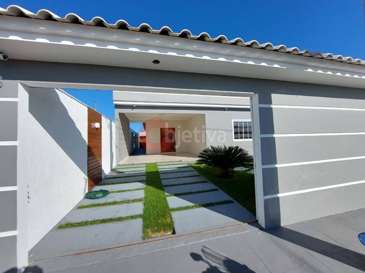 Casa à venda com 3 quartos, 360m² - Foto 2