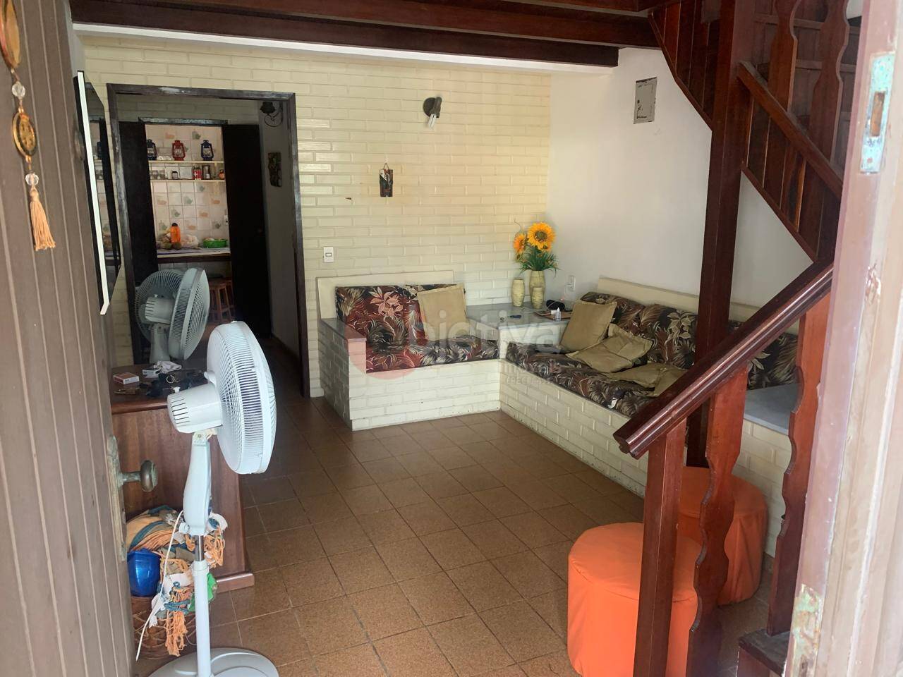 Casa de Condomínio à venda com 4 quartos, 100m² - Foto 1