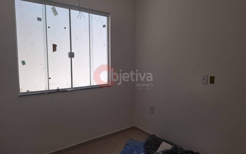 Casa à venda com 2 quartos, 65m² - Foto 14