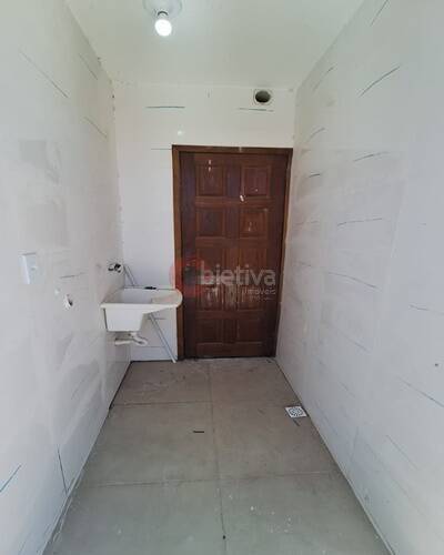 Casa à venda com 2 quartos, 65m² - Foto 15