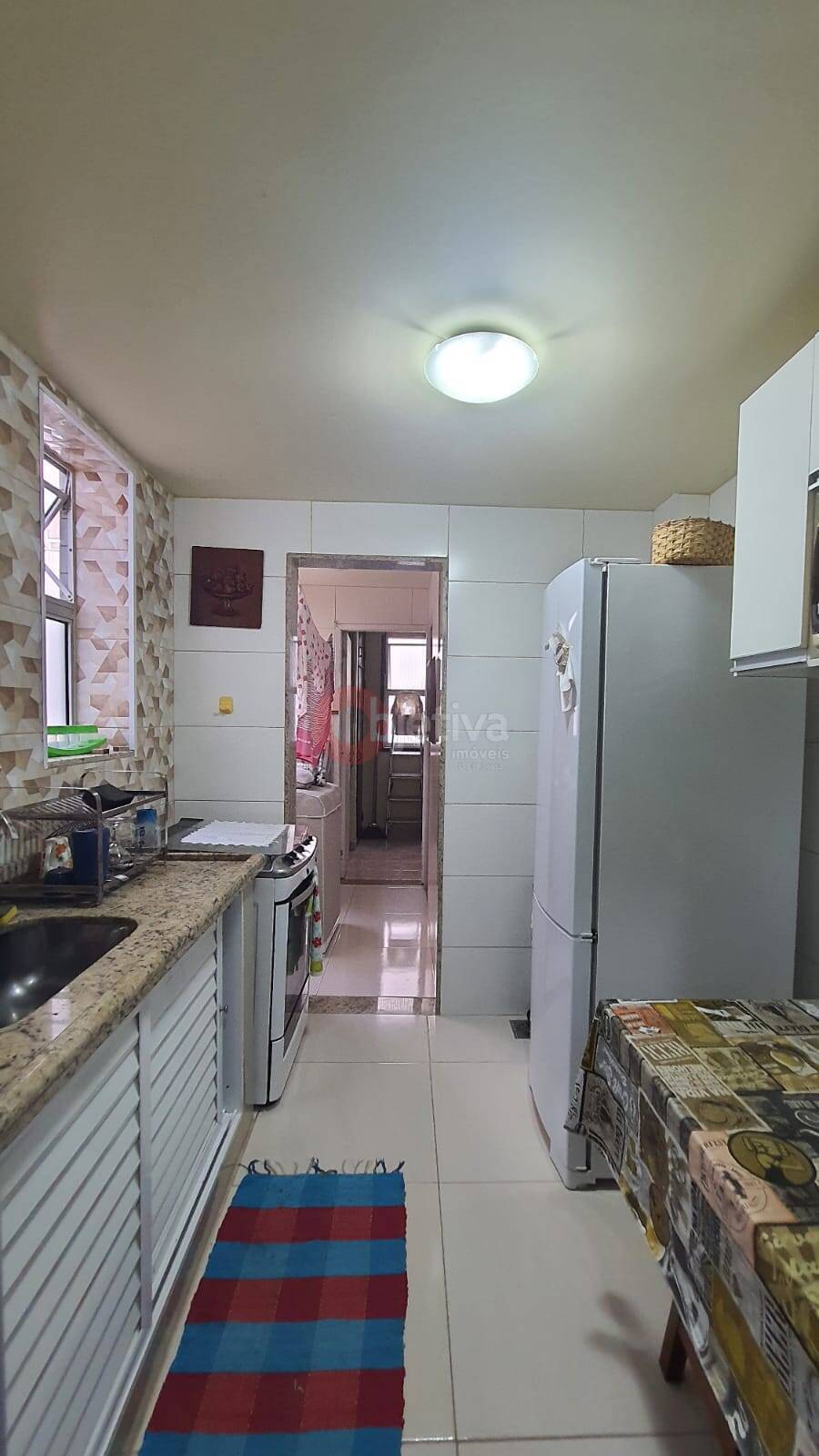 Apartamento à venda com 2 quartos, 75m² - Foto 4