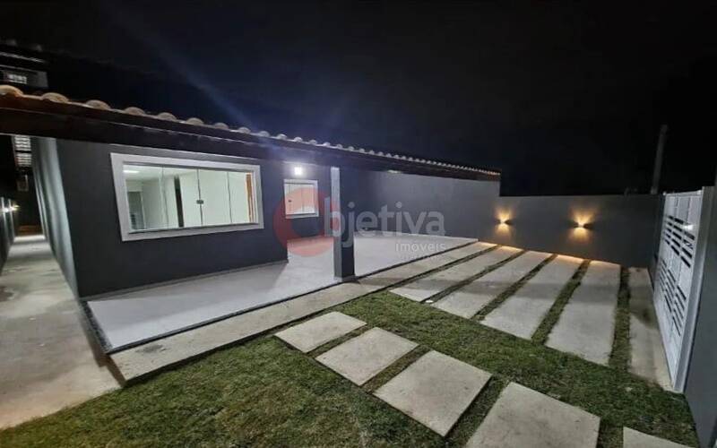 Casa para alugar com 3 quartos, 300m² - Foto 1