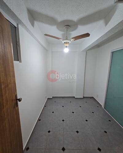 Casa para alugar com 2 quartos, 70m² - Foto 2