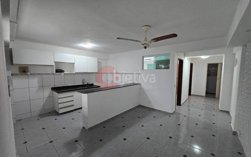 Casa para alugar com 2 quartos, 70m² - Foto 11