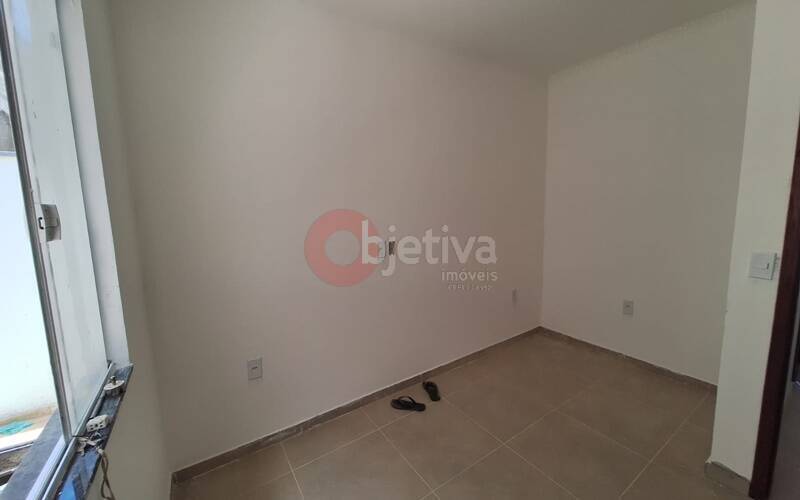 Casa à venda com 2 quartos, 65m² - Foto 9