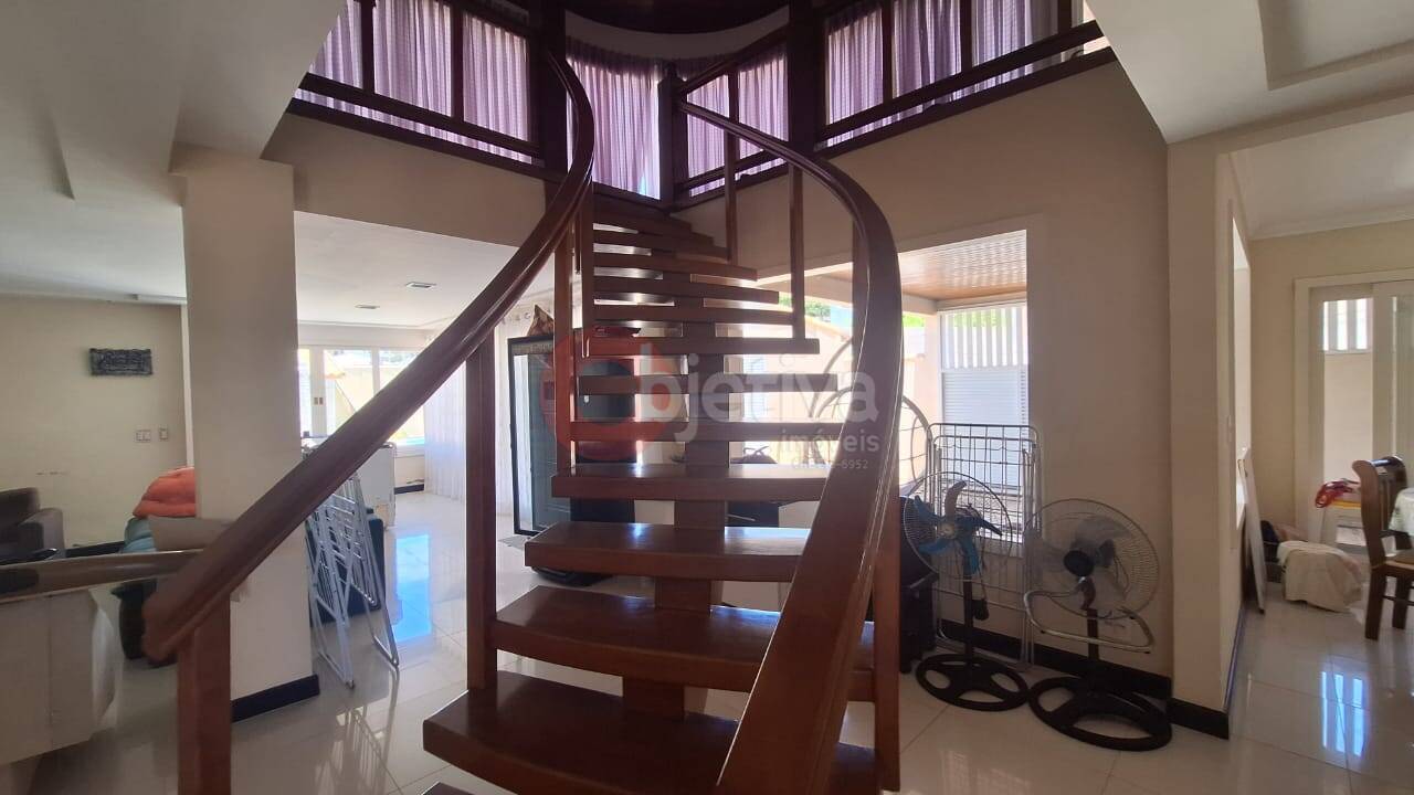 Casa à venda e aluguel com 3 quartos, 294m² - Foto 38