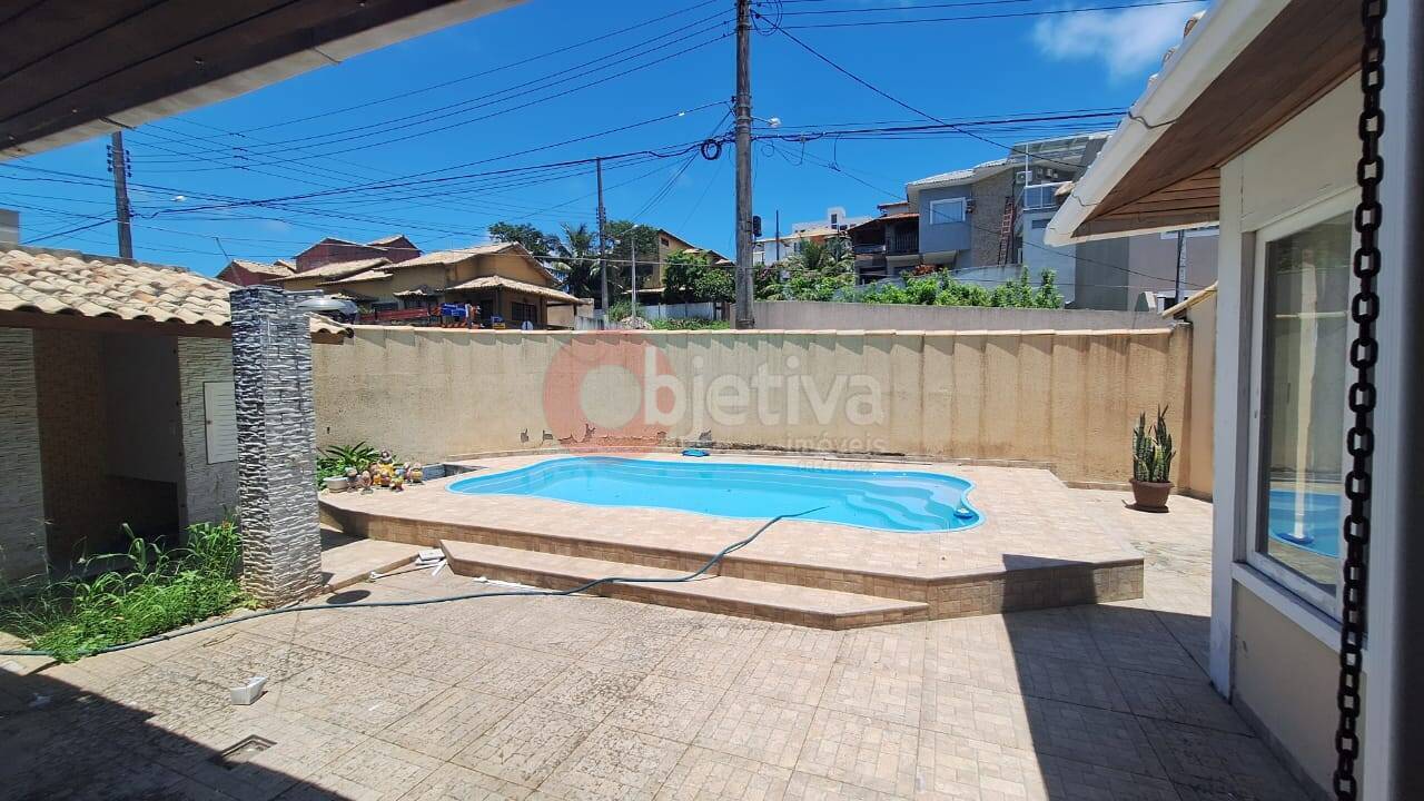 Casa à venda e aluguel com 3 quartos, 294m² - Foto 3