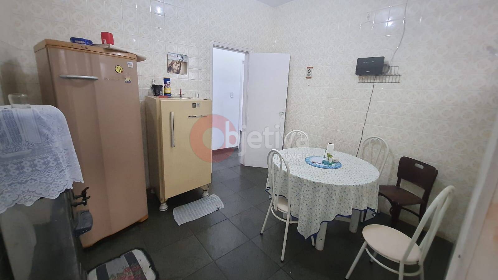 Apartamento à venda com 2 quartos, 80m² - Foto 11