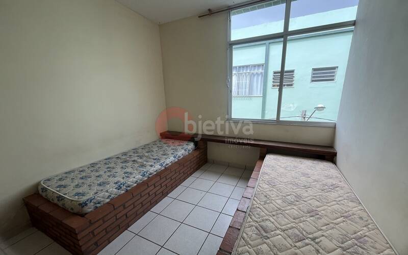 Apartamento para alugar com 2 quartos, 75m² - Foto 4