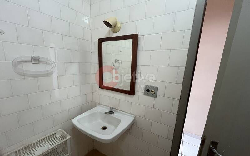 Apartamento para alugar com 2 quartos, 75m² - Foto 11