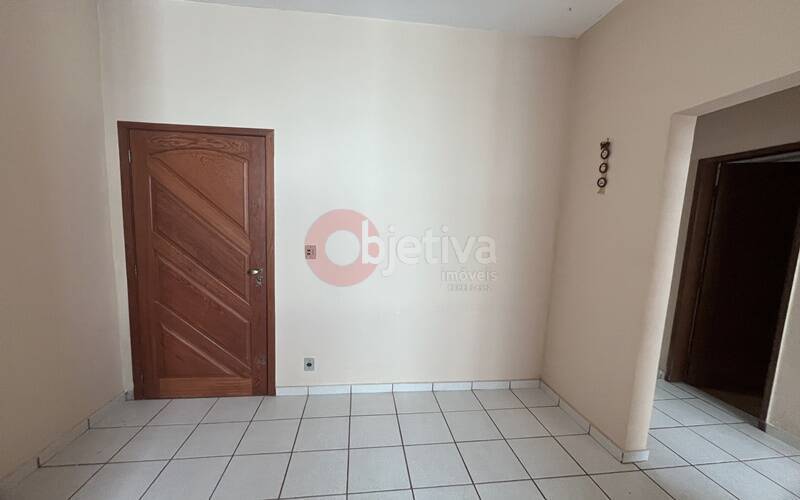 Apartamento para alugar com 2 quartos, 75m² - Foto 3